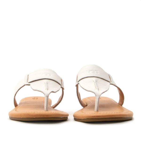 ugg women sandals white 2