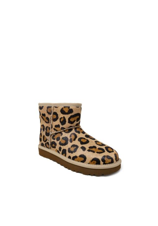 ugg boots classic mini spotty 2