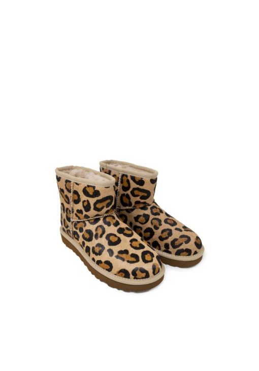 ugg classic mini spotty 4