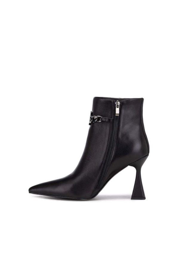 karl boots 5