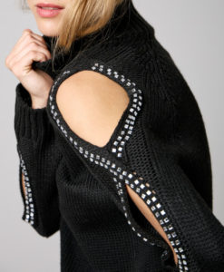 Access-Μπλούζα-πλεκτή-ζιβάγκο-στρας-34-8094-Black-5