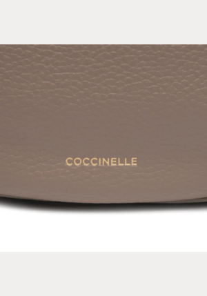 coccinelle-warm-taupe-2