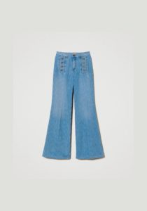 twinset-Flared -jeans -with- decorative- buttons
