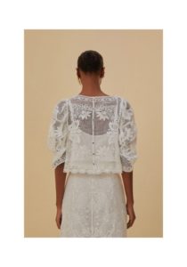 farmrio-blousa-kipoure-white-3