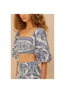 farmrio-blouse-of-white-tropical-3